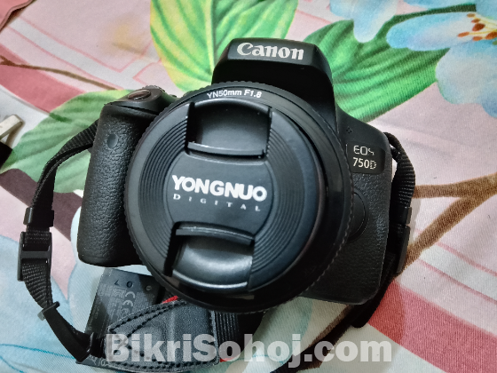 Canon EOS 750D DSLR camera